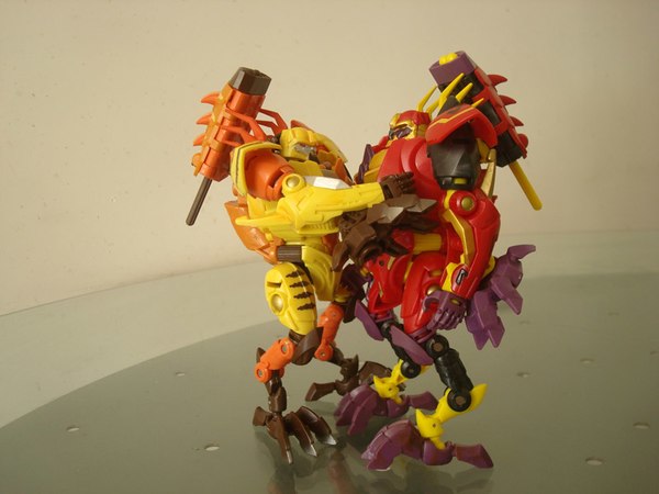 Out Of Package Images Of Transformers Beast Hunters Wave 4 Vertebreak Image  (5 of 13)